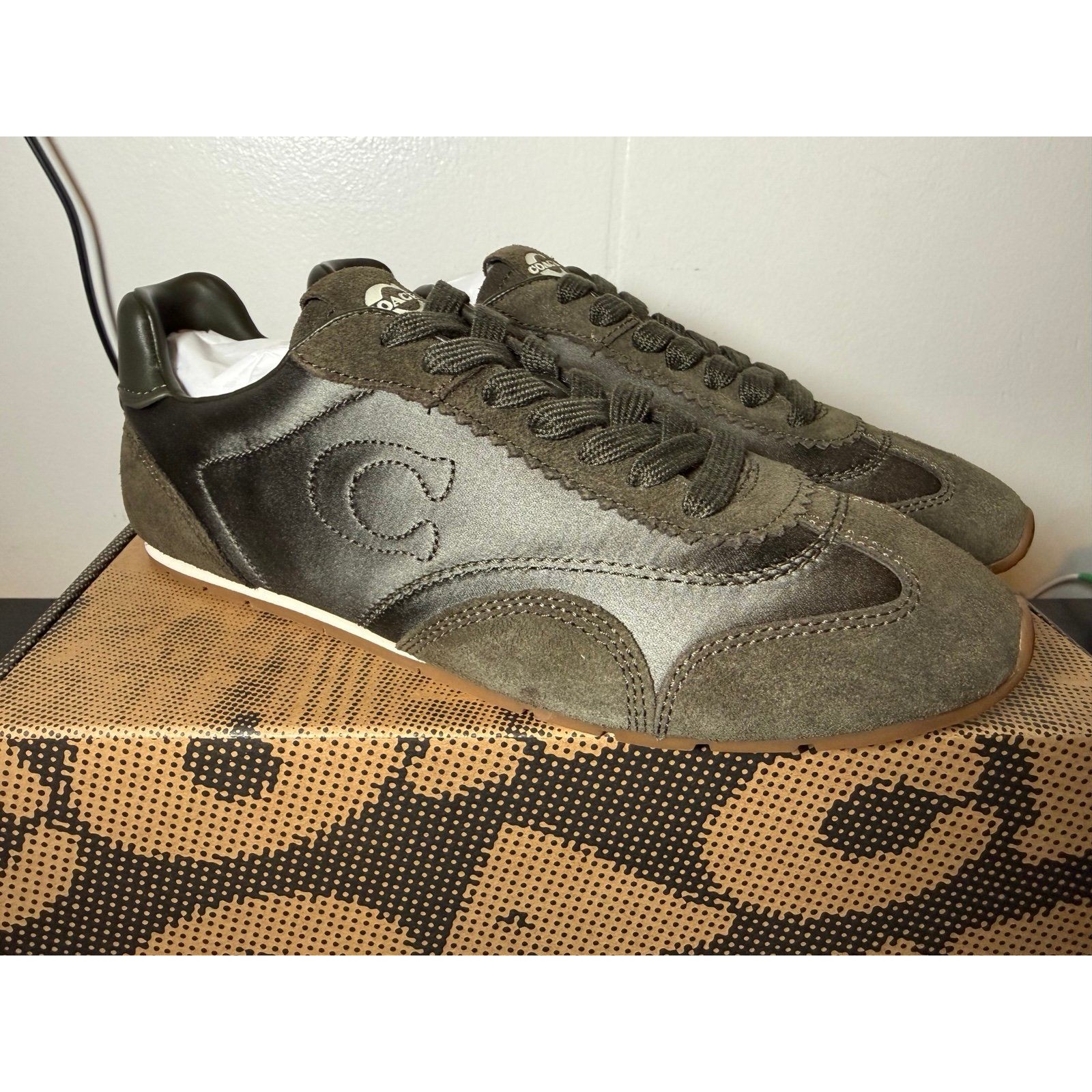 Coach Women’s Flat Sneakers Size 7.5 Olive Leather Suede Low Top New Open Box